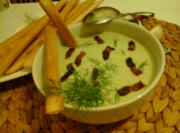 Joghurtos-avokádós-kapros uborkaleves1