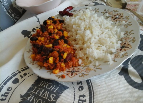 Mexikói chili con carne-Basmati rizzsel2