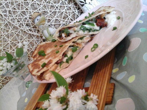 Csirkés quesadilla12