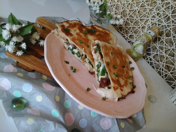 Csirkés quesadilla2