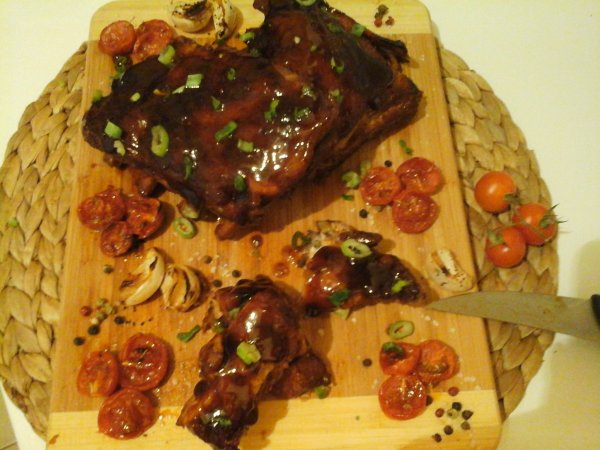 Grillezett BBQ bourbon whiskys borda - sült paradicsommal1