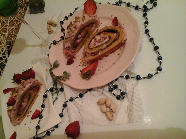 Joghurtos epres nutellás tekercs pisztáciával39