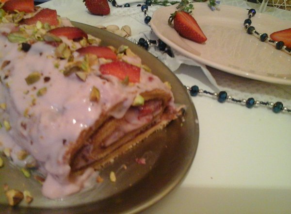 Joghurtos epres nutellás tekercs pisztáciával9