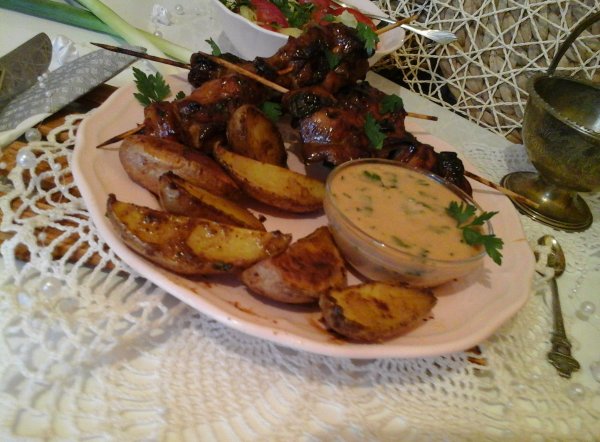 Mogyorós pulyka saslik-steak krumplival és mártogatóssal8