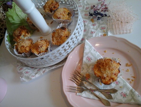 Roppanós sonkás-sajtos karfiol muffin4
