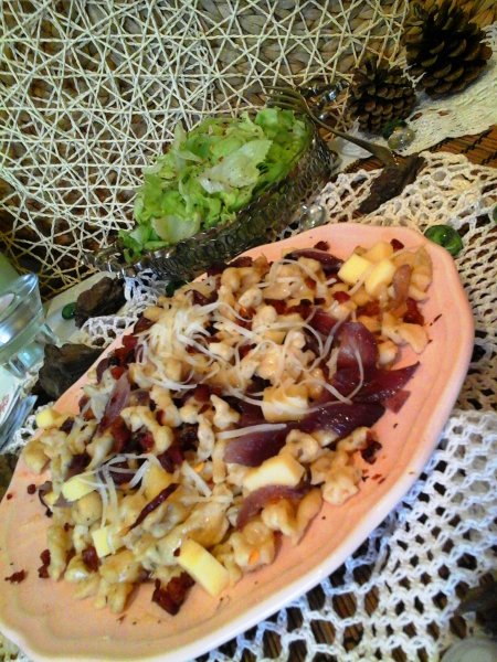 Dupla sajtos-baconös bajor spaetzle3