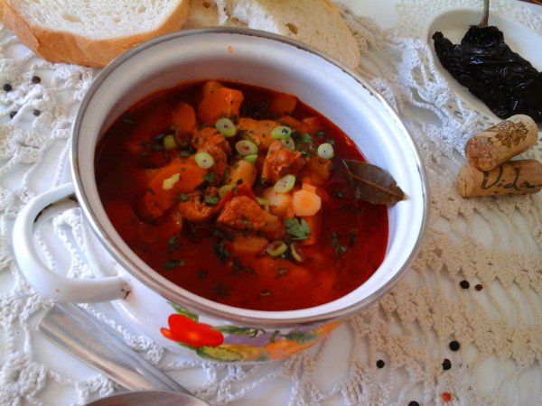 Pikáns magyar gulyásleves7