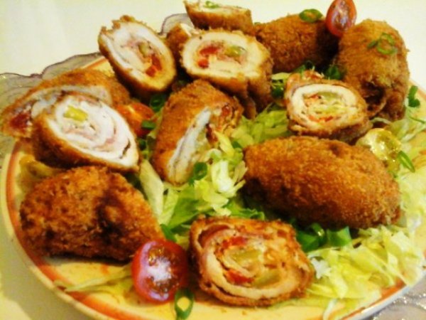 baconos-csirkemell-fetával-töltött-paprikával