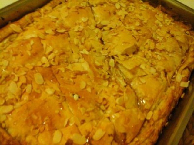 Barackos túrós rétes juharsziruppal és pirított mandulával15