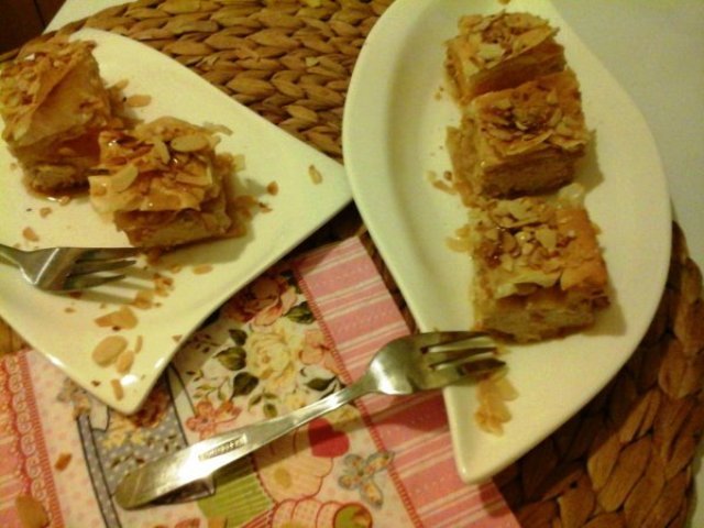 Barackos túrós rétes juharsziruppal és pirított mandulával8