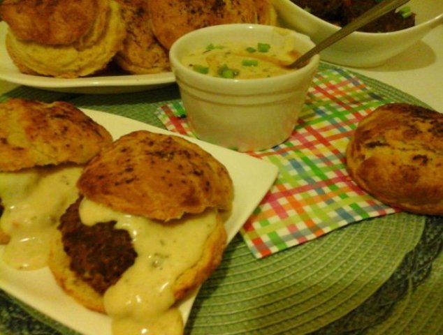 Kefires ropogós pogácsa-marokkói pecsenyemártással és húspogácsával5