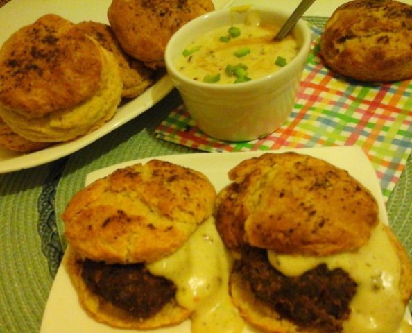 Kefires ropogós pogácsa-marokkói pecsenyemártással és húspogácsával7