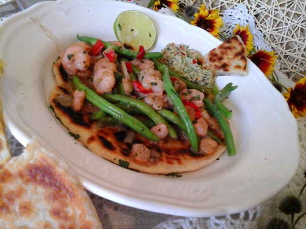 Zöldbabos rák kókuszos mártogatóssal és Naan kenyérrel8