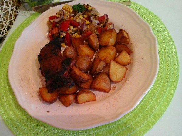 Sárgabarackos ropogós csirke-sült zöldség salátával és steak burgonyával2