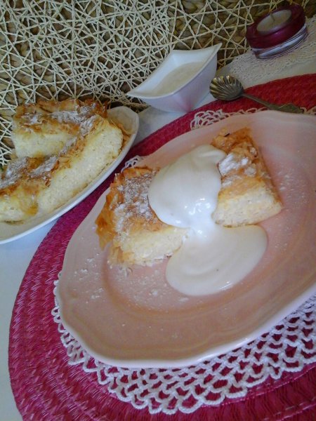 Vargabéles rizstésztával és édes tejföllel1