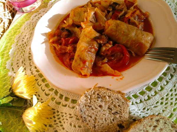 Nyári paradicsomos töltött káposzta pikáns ízekkel4