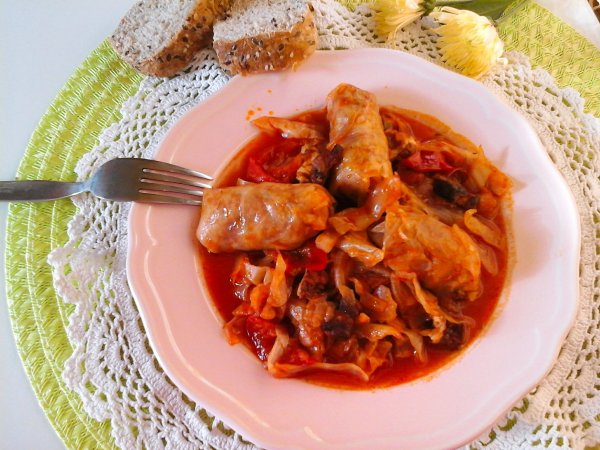 Nyári paradicsomos töltött káposzta pikáns ízekkel7