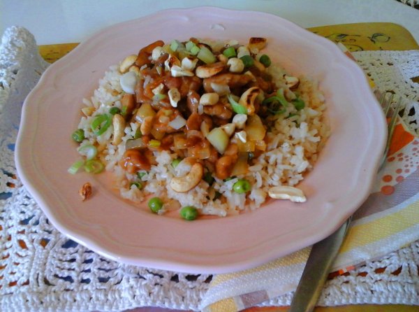 Édes-savanyú-csípős csirke-rizzsel és kesudióval