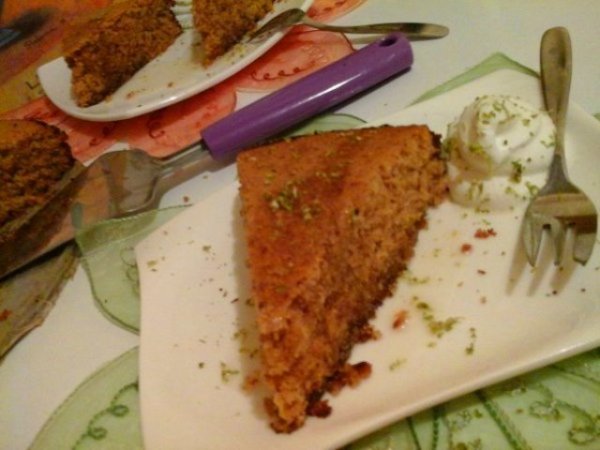 kokuszos-lime-torta-agave-sziruppal-es-tejszinhabbal2