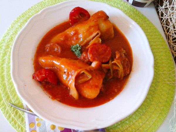 Töltött paprika és húsgombócok-paradicsommártással4