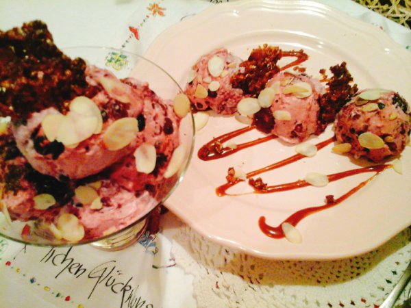 gyumolcsos-desszert-karamell-szosszal-mandula-pehellyel-es-grillazzsal6